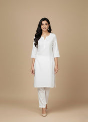 Women’s White Slim-Fit Ankle Pants – Stretch Comfort & Style